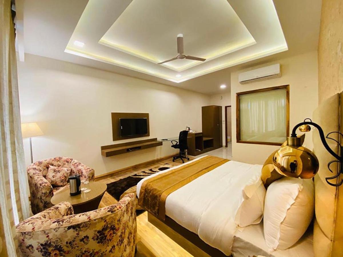 Royal Mansion Hotel Kullu Bagian luar foto