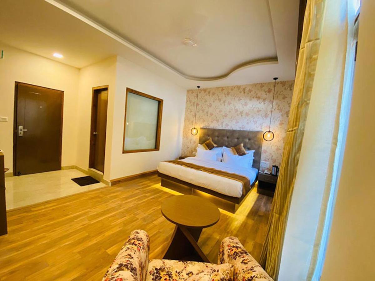 Royal Mansion Hotel Kullu Bagian luar foto