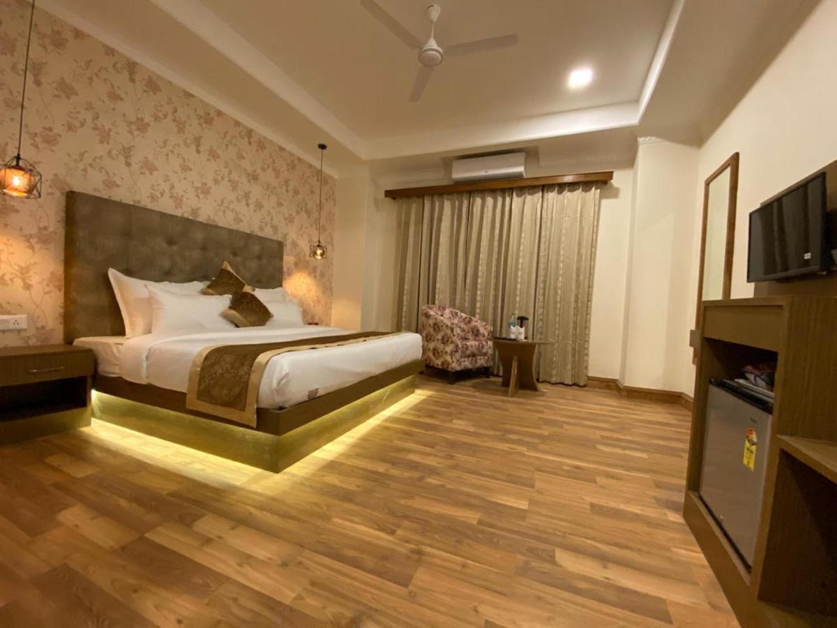 Royal Mansion Hotel Kullu Bagian luar foto