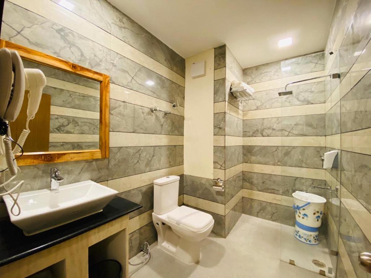 Royal Mansion Hotel Kullu Bagian luar foto